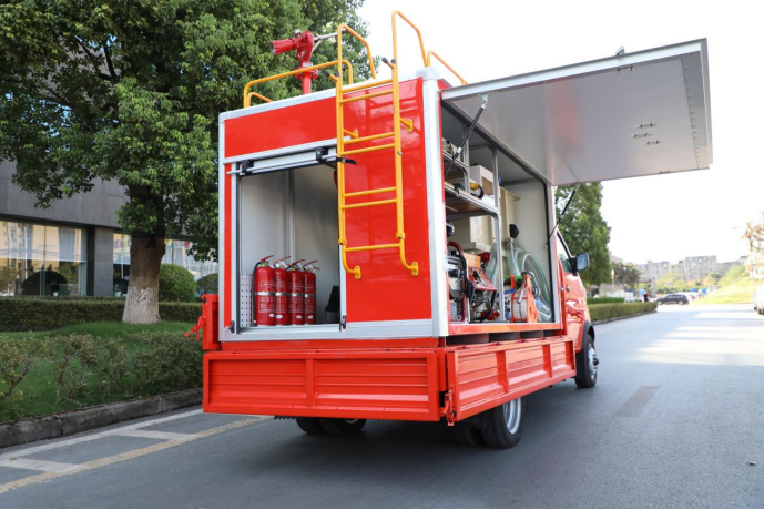 Multi-purpose emergency response vehicle