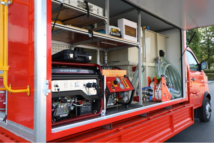 Multi-purpose emergency response vehicle